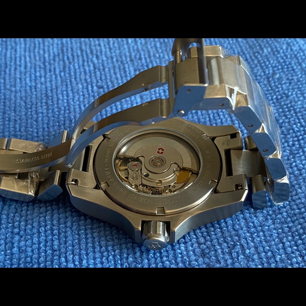 Swiss Army Automatic - Picture 4 of 5